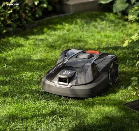 Location de robot tondeuse Automower installé par Hush Garden